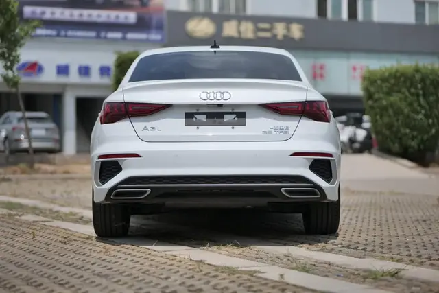 AUDI A3L 2023