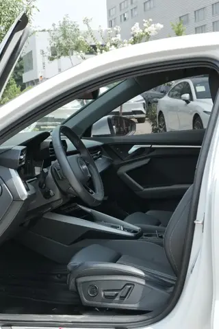 AUDI A3L 2023