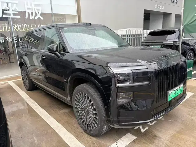 ZEEKR 9X 2025