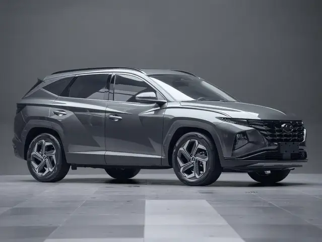 HYUNDAI TUCSON PREMIUM 2023