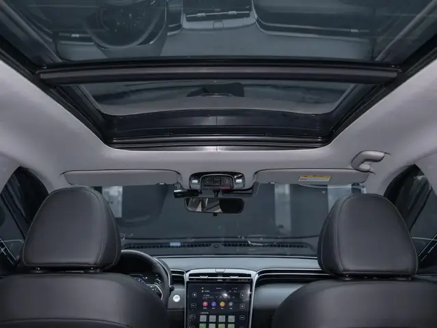 HYUNDAI TUCSON PREMIUM 2023