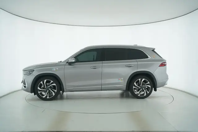 GEELY MONJARO HIGH-POWER AUTOMATIC TWO-WHEEL 2022