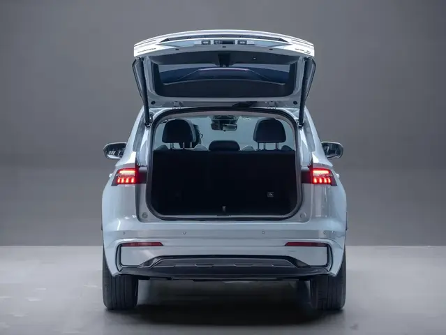 GEELY MONAJRO 2022