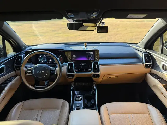 KIA SORENTO NOBLESSE 2023