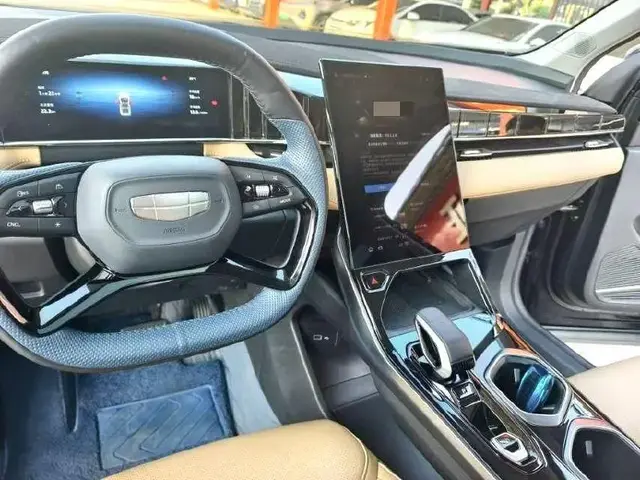 GEELY BOYUE L PREMIUM 2023