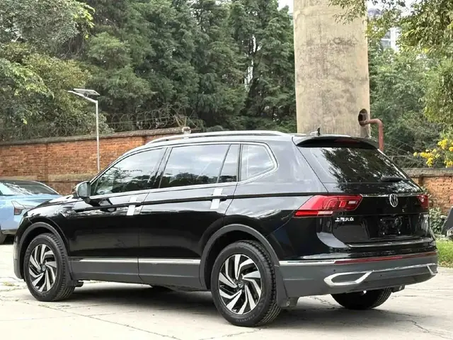 VOLKSWAGEN TIGUAN L 2WD 2023