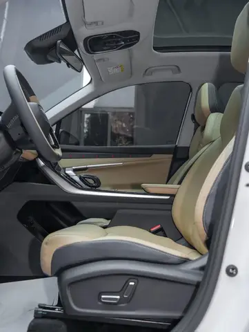 GEELY BOYUE L TOP 2023
