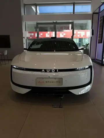 AUDI E5 SPORTBACK 2025