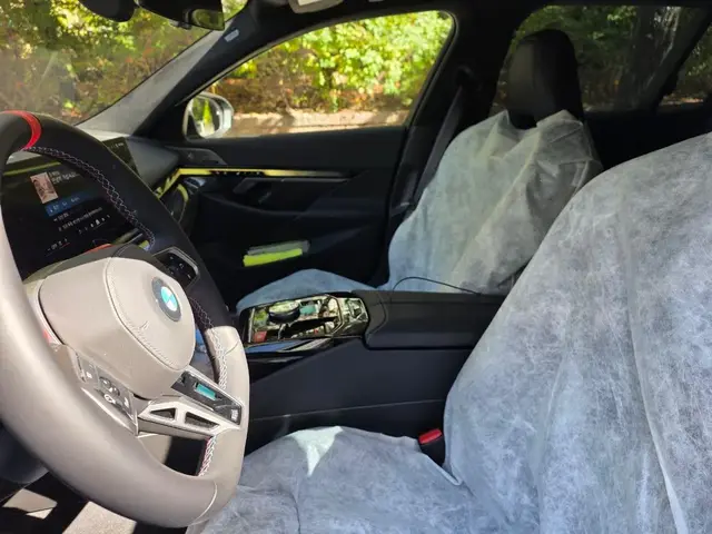 BMW M5 TOURING 2026