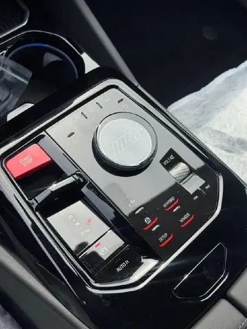 BMW M5 TOURING 2026
