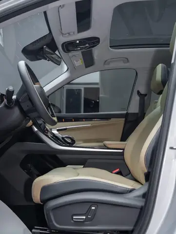 GEELY BOYUE L PREMIUM 2023