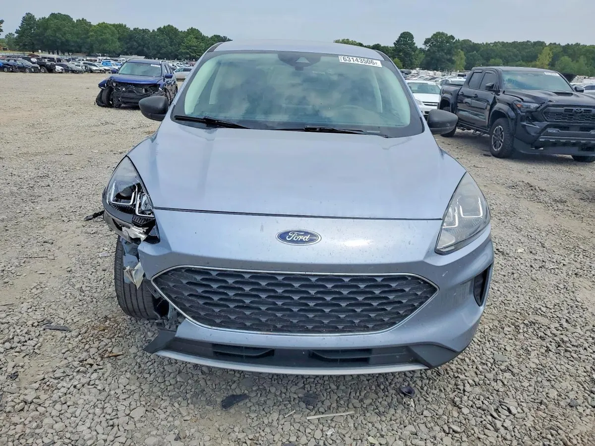 FORD ESCAPE SE 2022