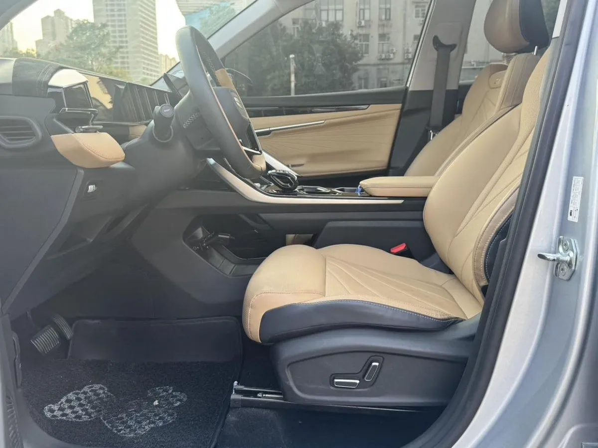 GEELY ATLAS L 2023