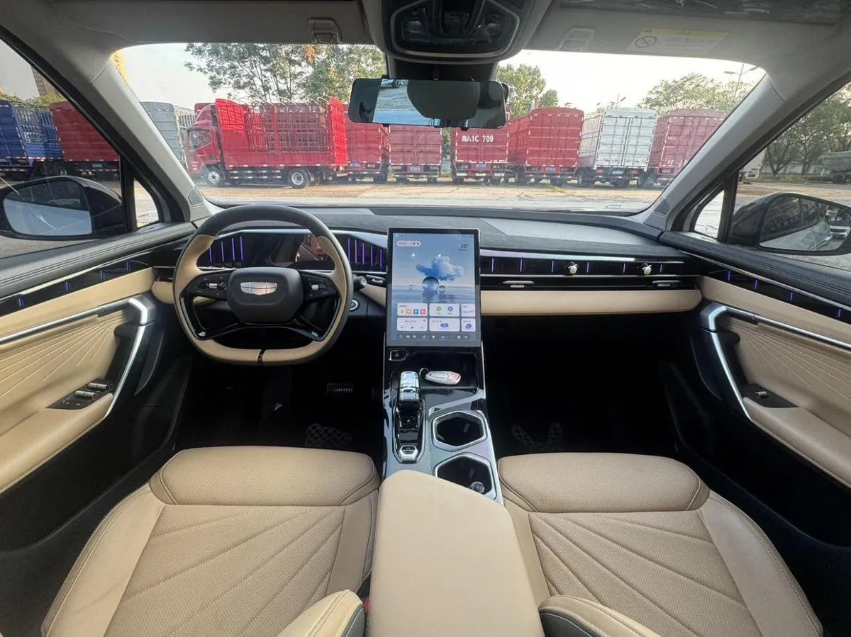 GEELY ATLAS L 2023