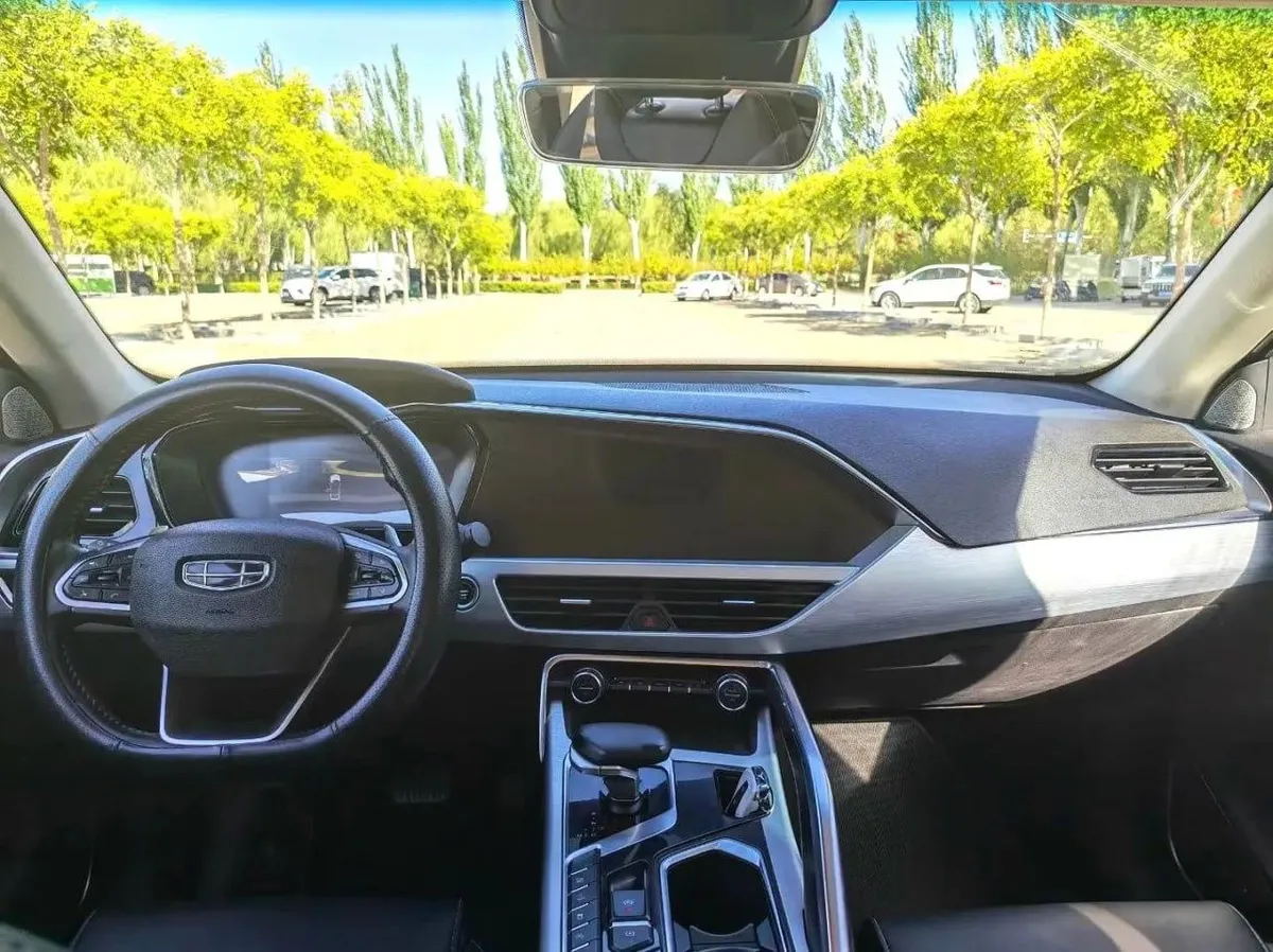 GEELY TUGELLA 2019