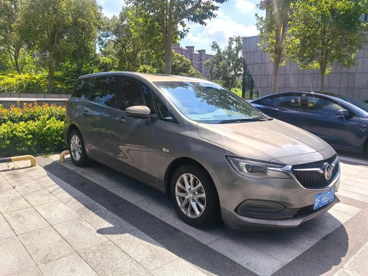BUICK GL6 2018