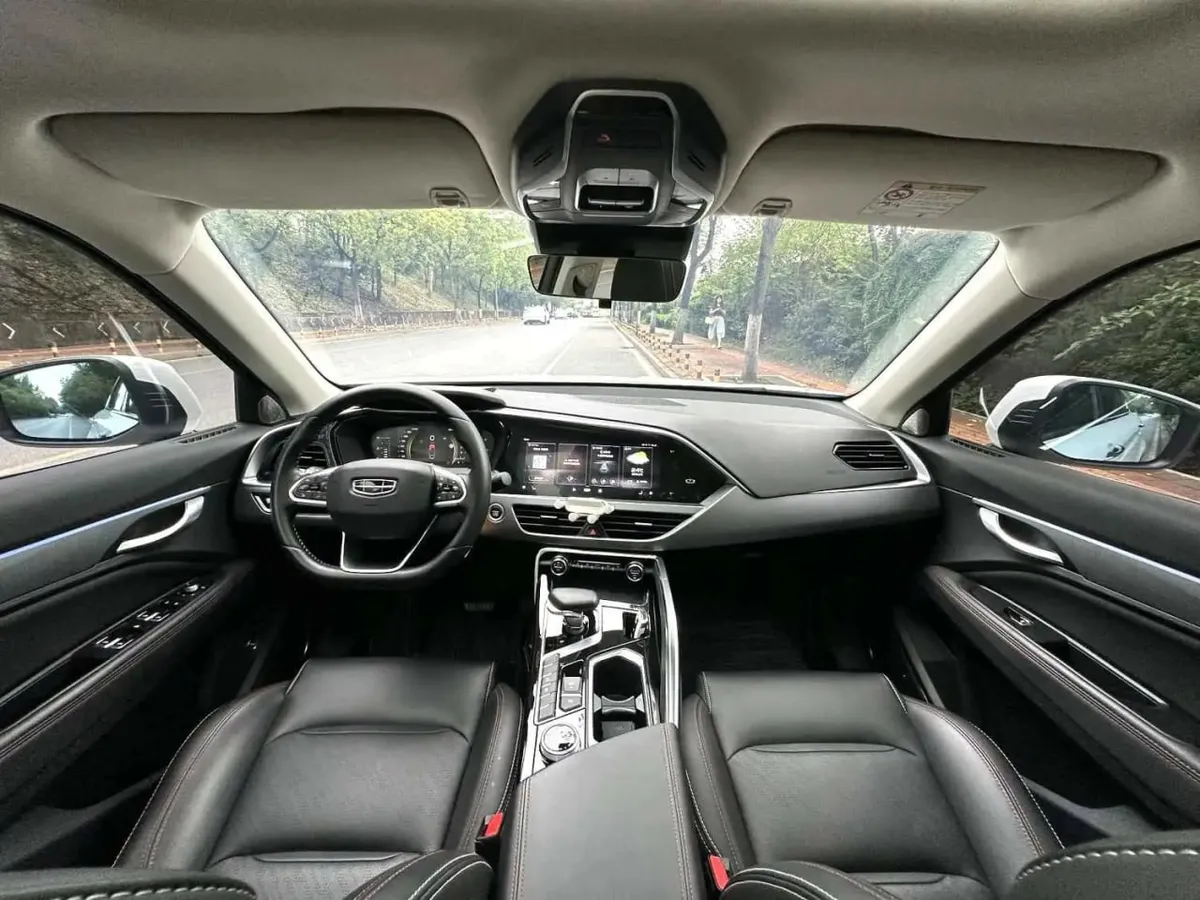 GEELY TUGELLA LIGHTNING EDITION 2022