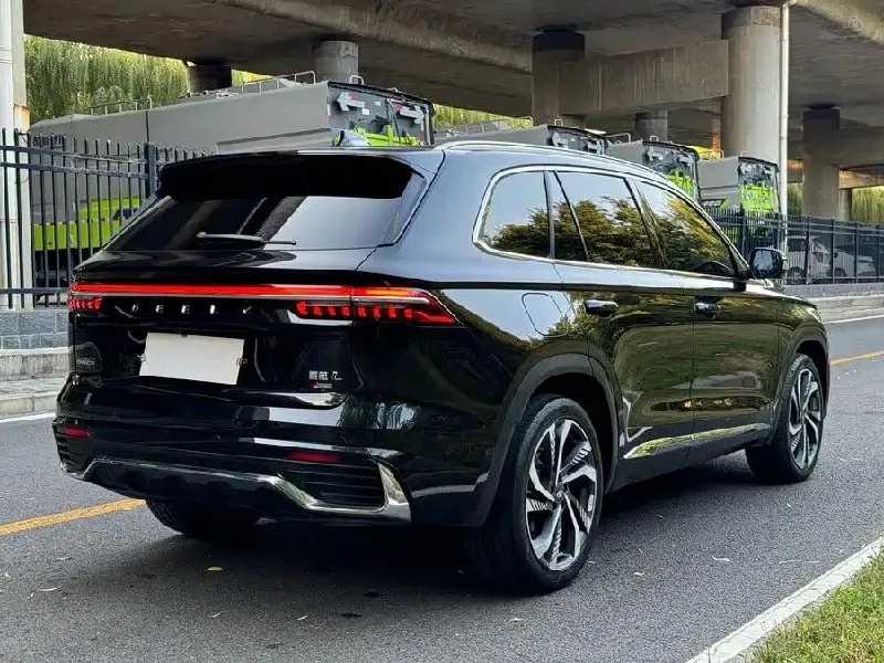 GEELY MONJARO 2022