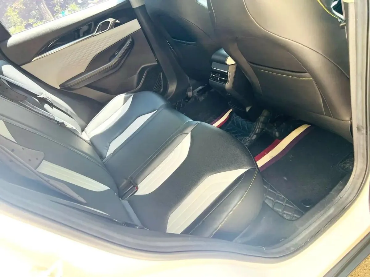 GEELY COOLRAY 2023
