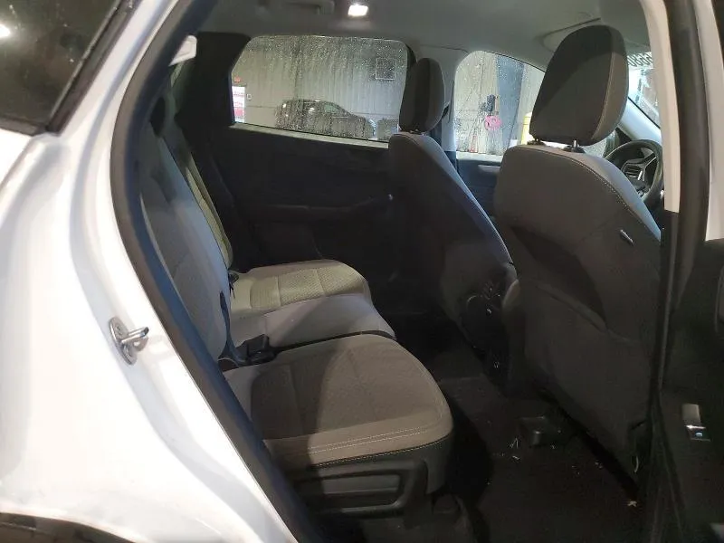 FORD ESCAPE SE 2022