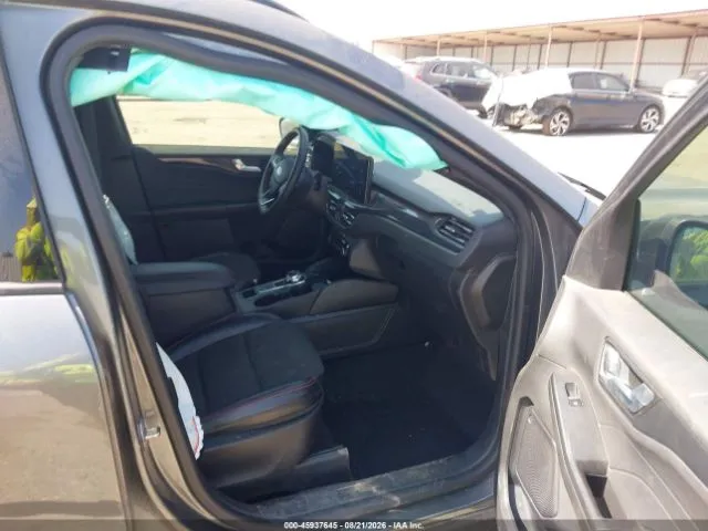 FORD ESCAPE ST-LINE 2023
