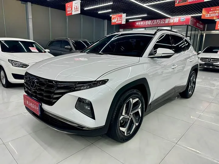 HYUNDAI TUCSON 2023