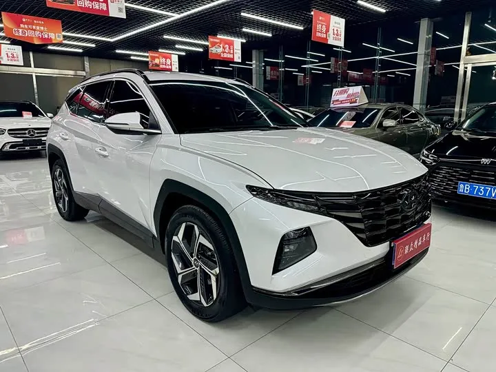 HYUNDAI TUCSON 2023