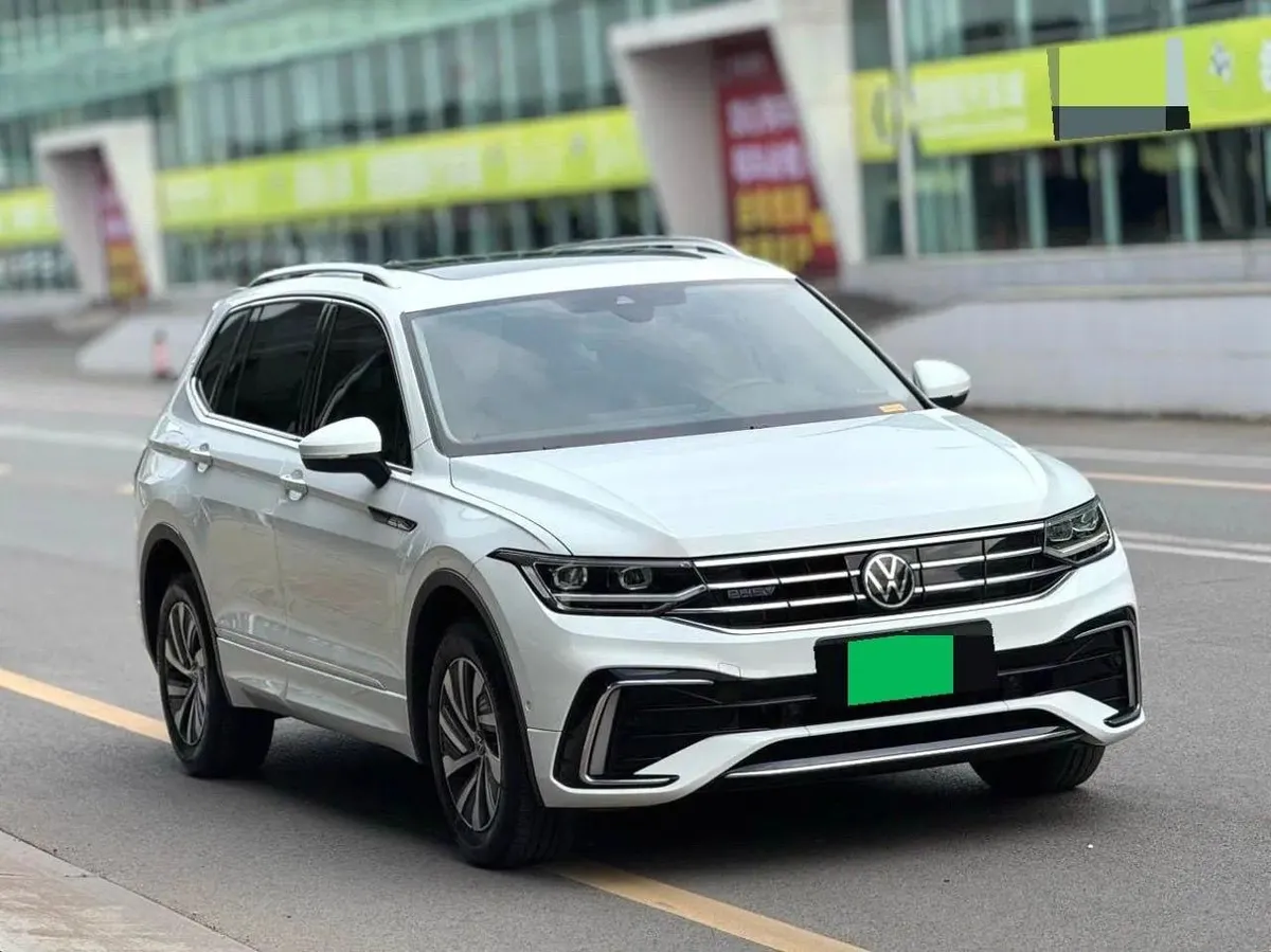 VOLKSWAGEN TIGUAN L 2023