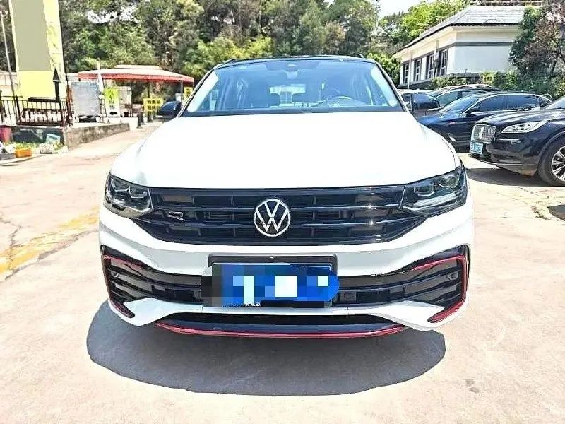 VOLKSWAGEN TIGUAN X 2023