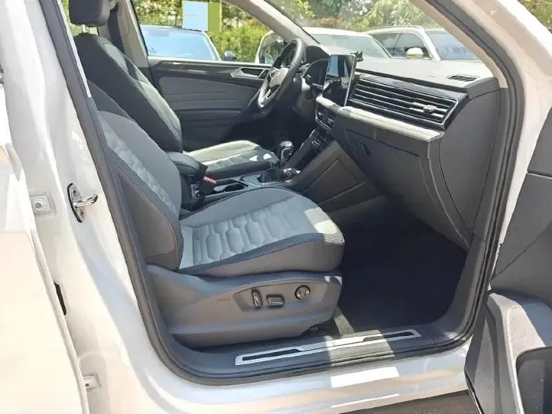 VOLKSWAGEN TIGUAN X 2023