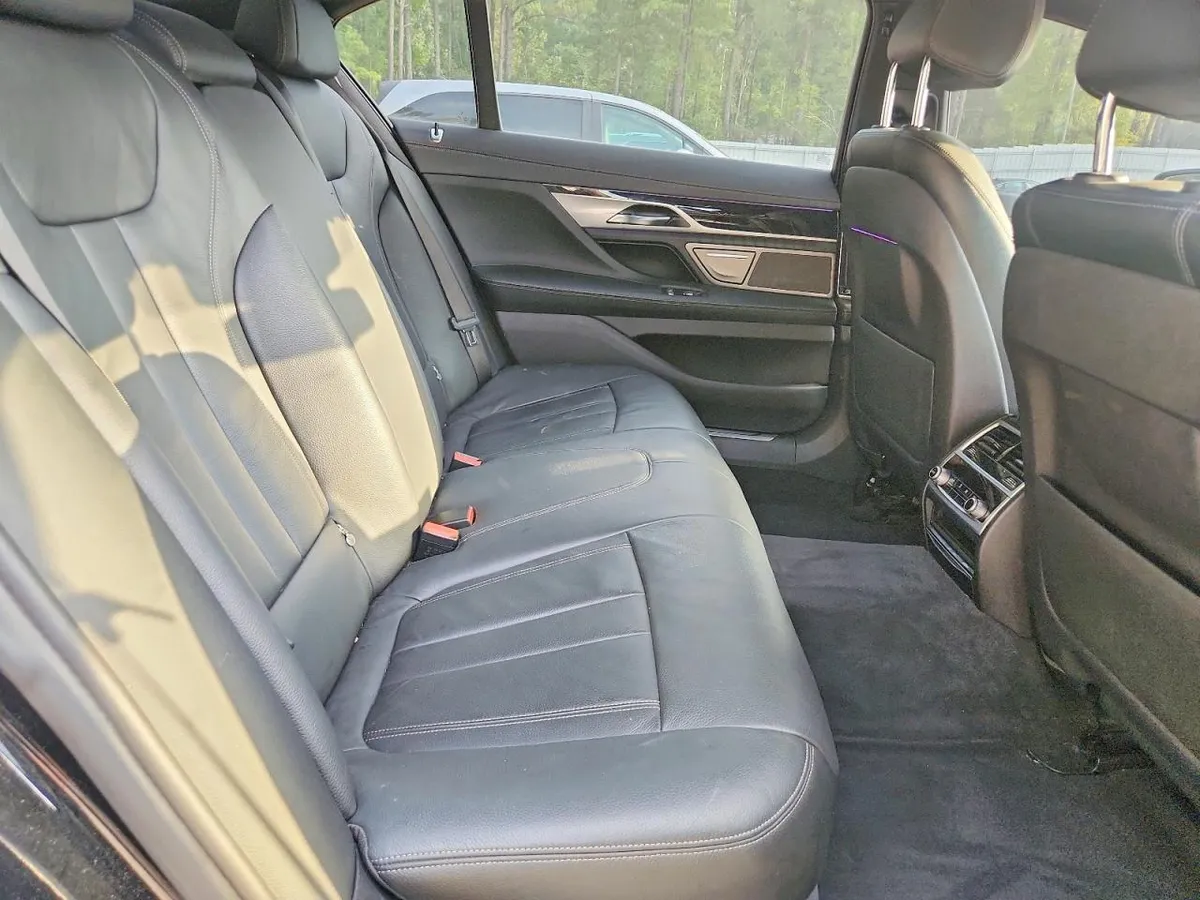 BMW 7 SERIES 2019