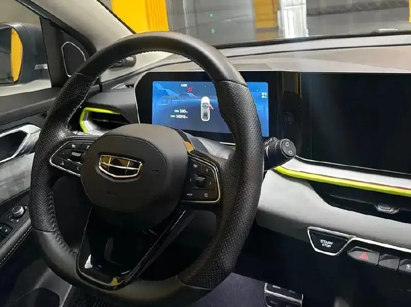 GEELY COOLRAY 2022