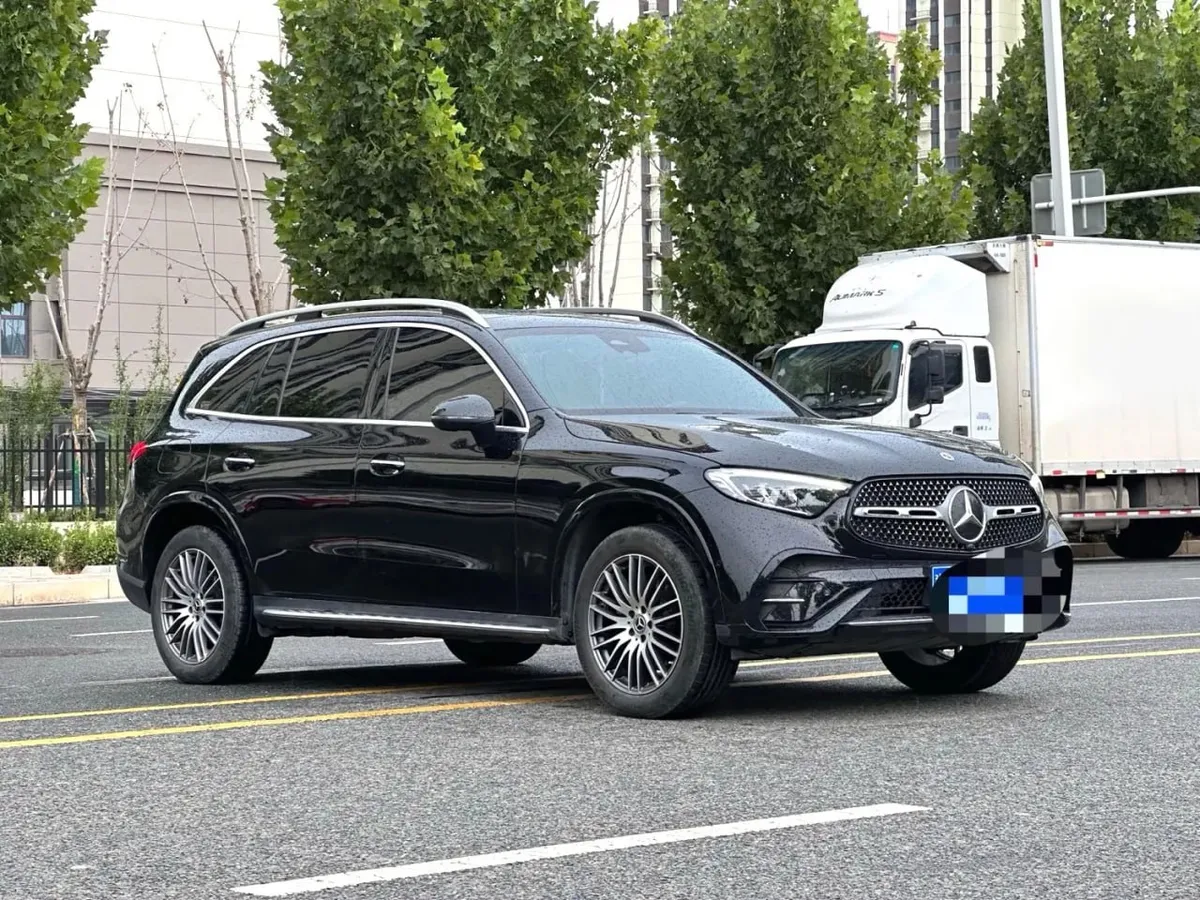 MERCEDES-BENZ GLC-CLASS 2023