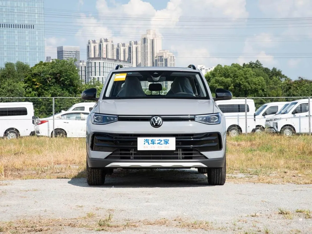 VOLKSWAGEN THARU 2026