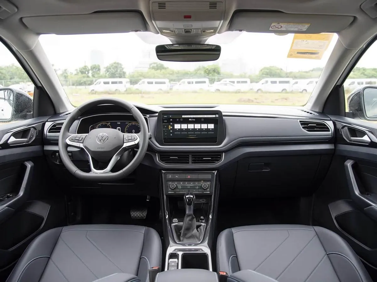 VOLKSWAGEN THARU 2026