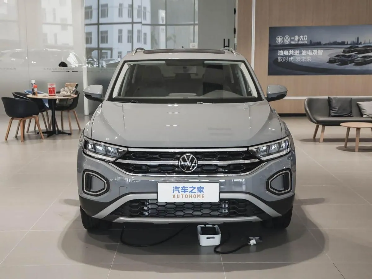 VOLKSWAGEN T-ROC 2026