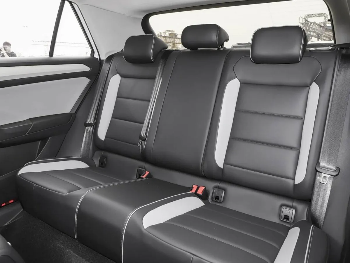 VOLKSWAGEN T-ROC 2026
