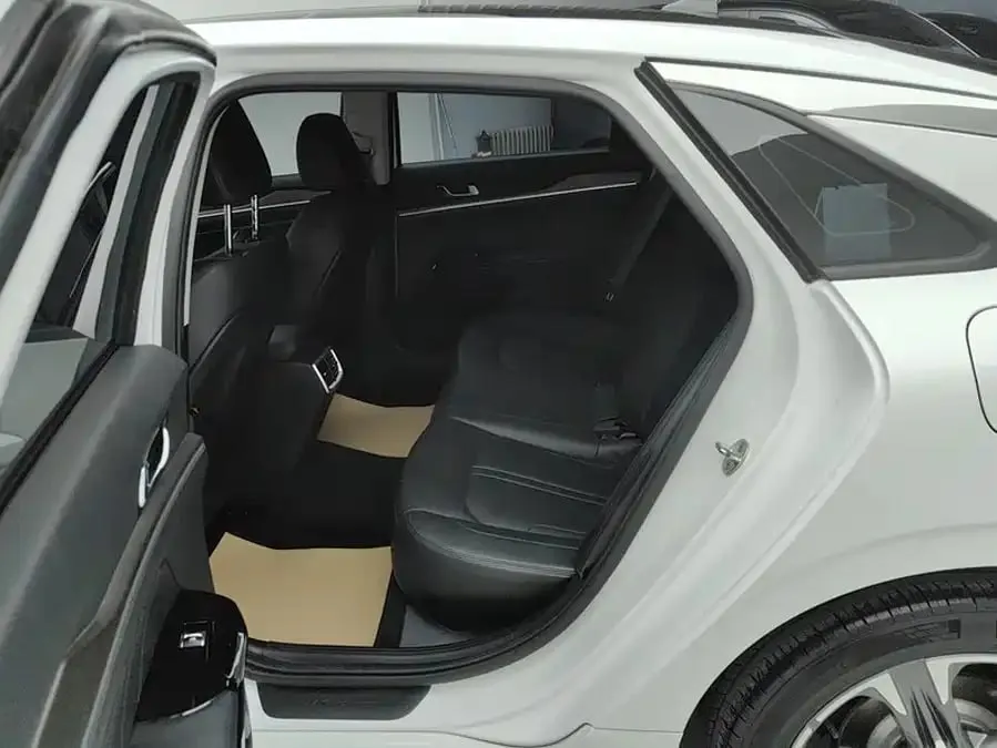 KIA K5 2022