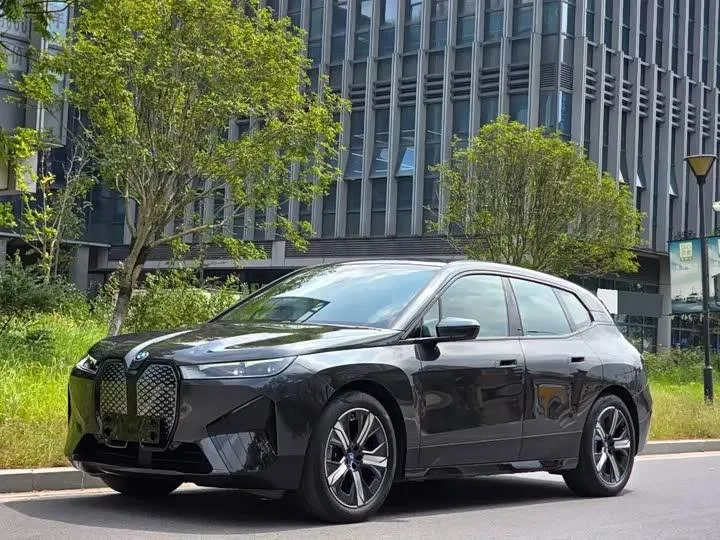 BMW IX 2022