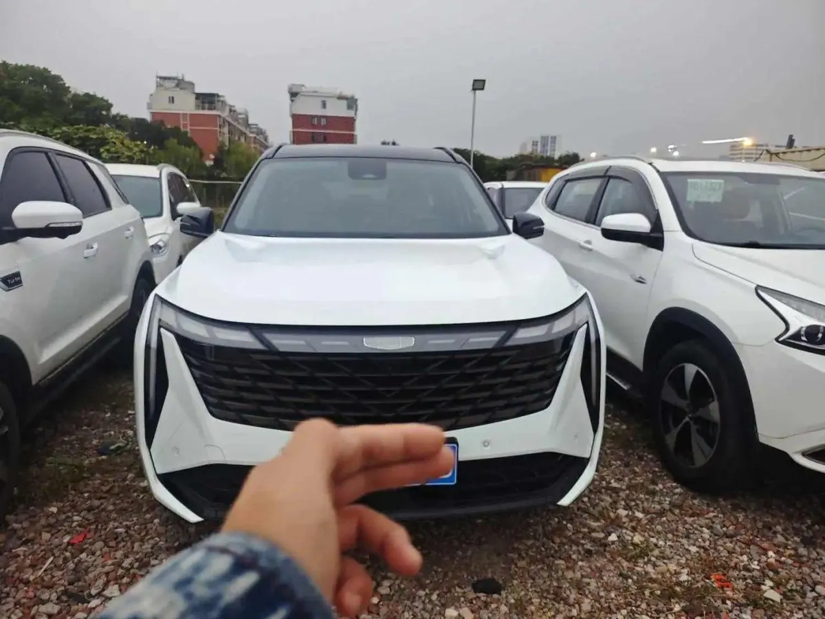 GEELY BOYUE L 2022