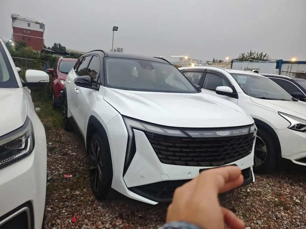 GEELY BOYUE L 2022