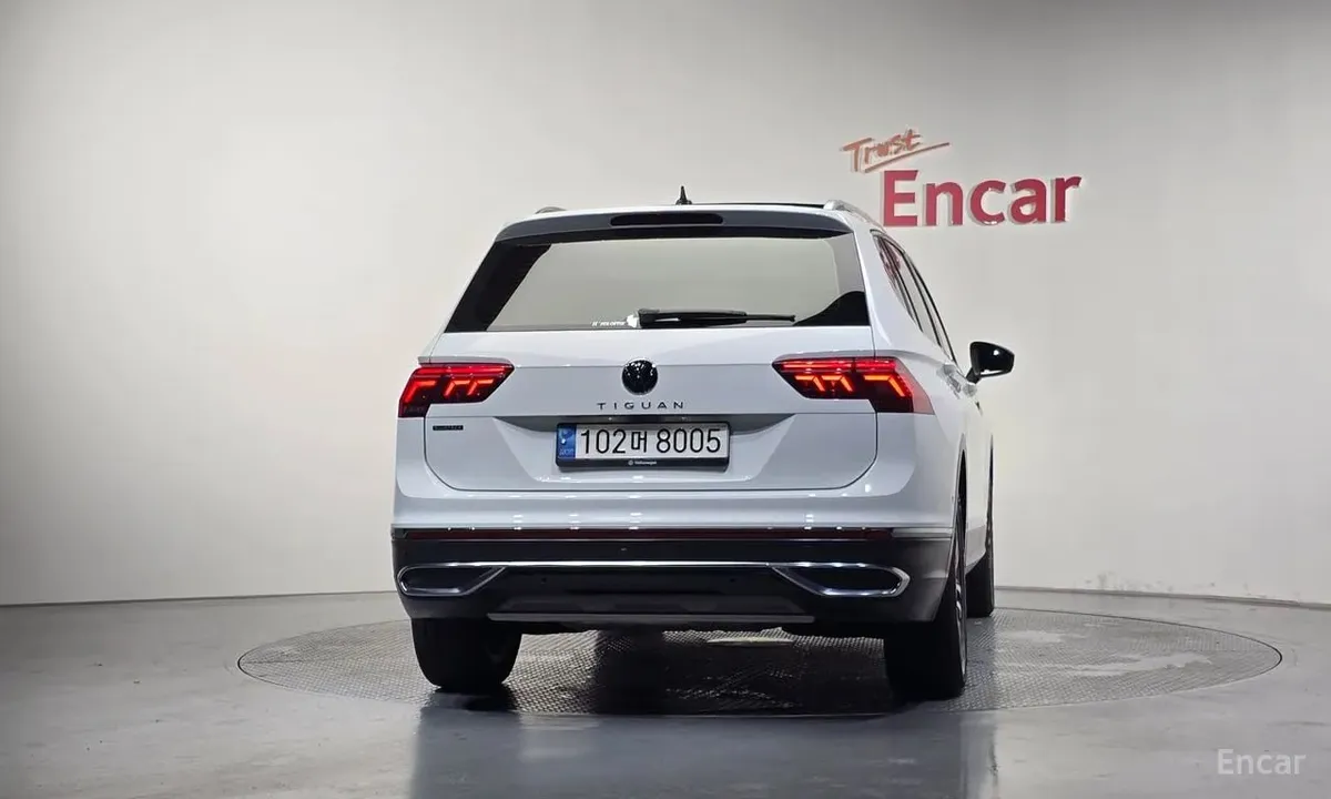 VOLKSWAGEN TIGUAN 2023