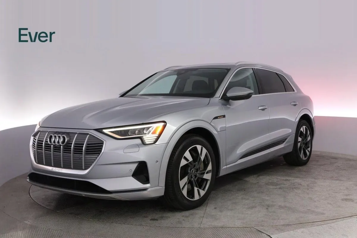 AUDI E-TRON PREMIUM PLUS 2023