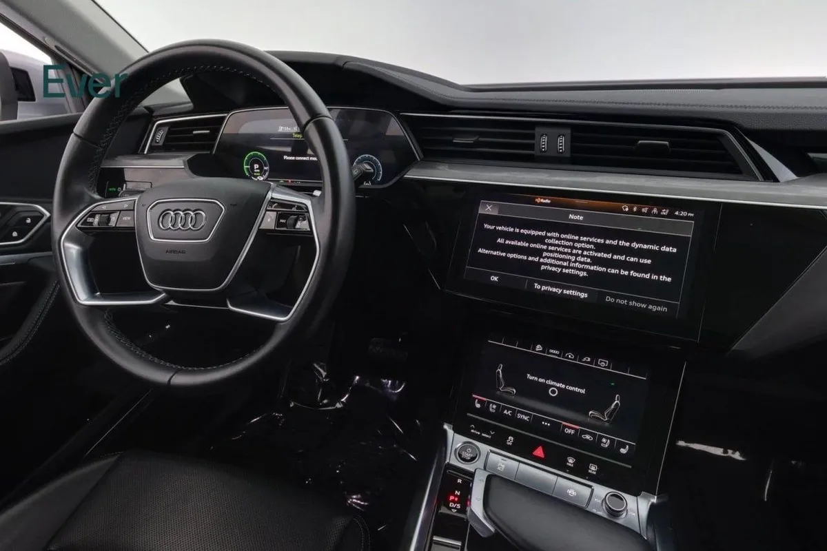 AUDI E-TRON PREMIUM PLUS 2023