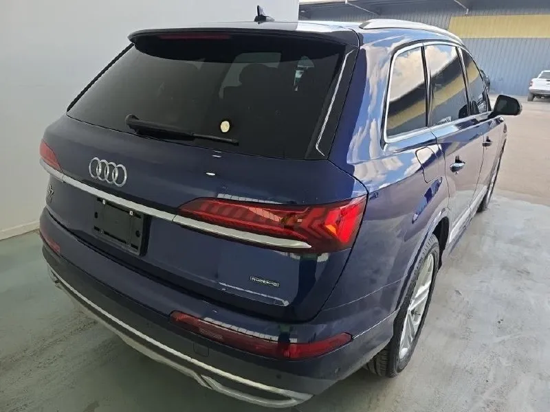 AUDI Q7 2022