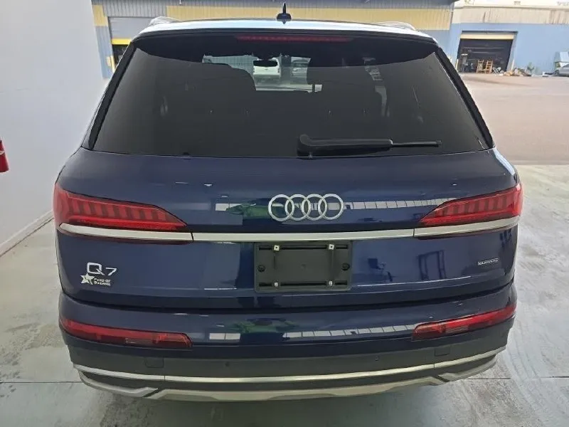 AUDI Q7 2022