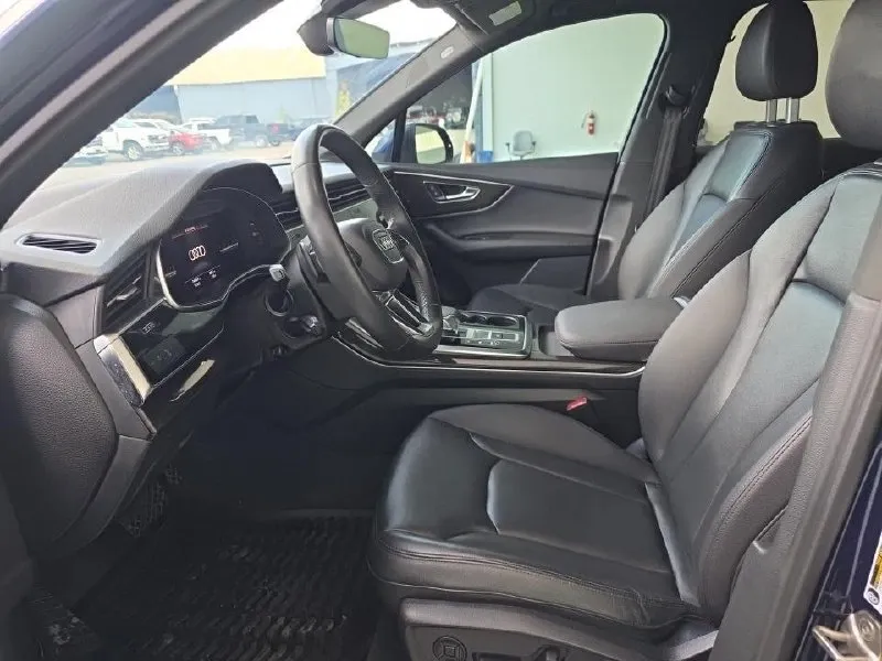 AUDI Q7 2022