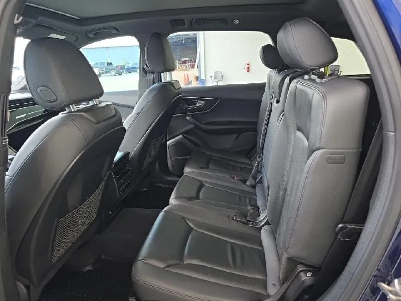 AUDI Q7 2022
