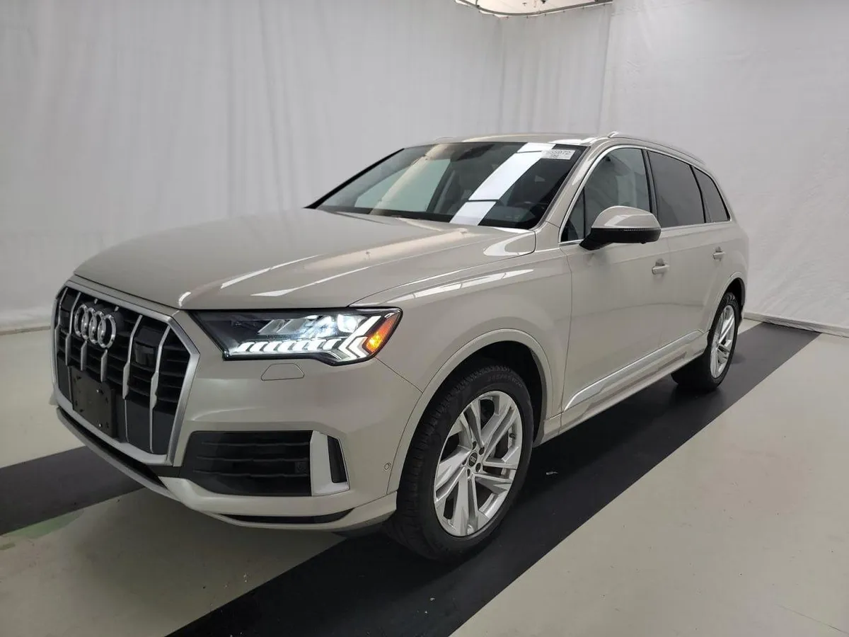 AUDI Q7 2023
