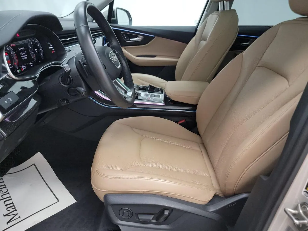AUDI Q7 2023